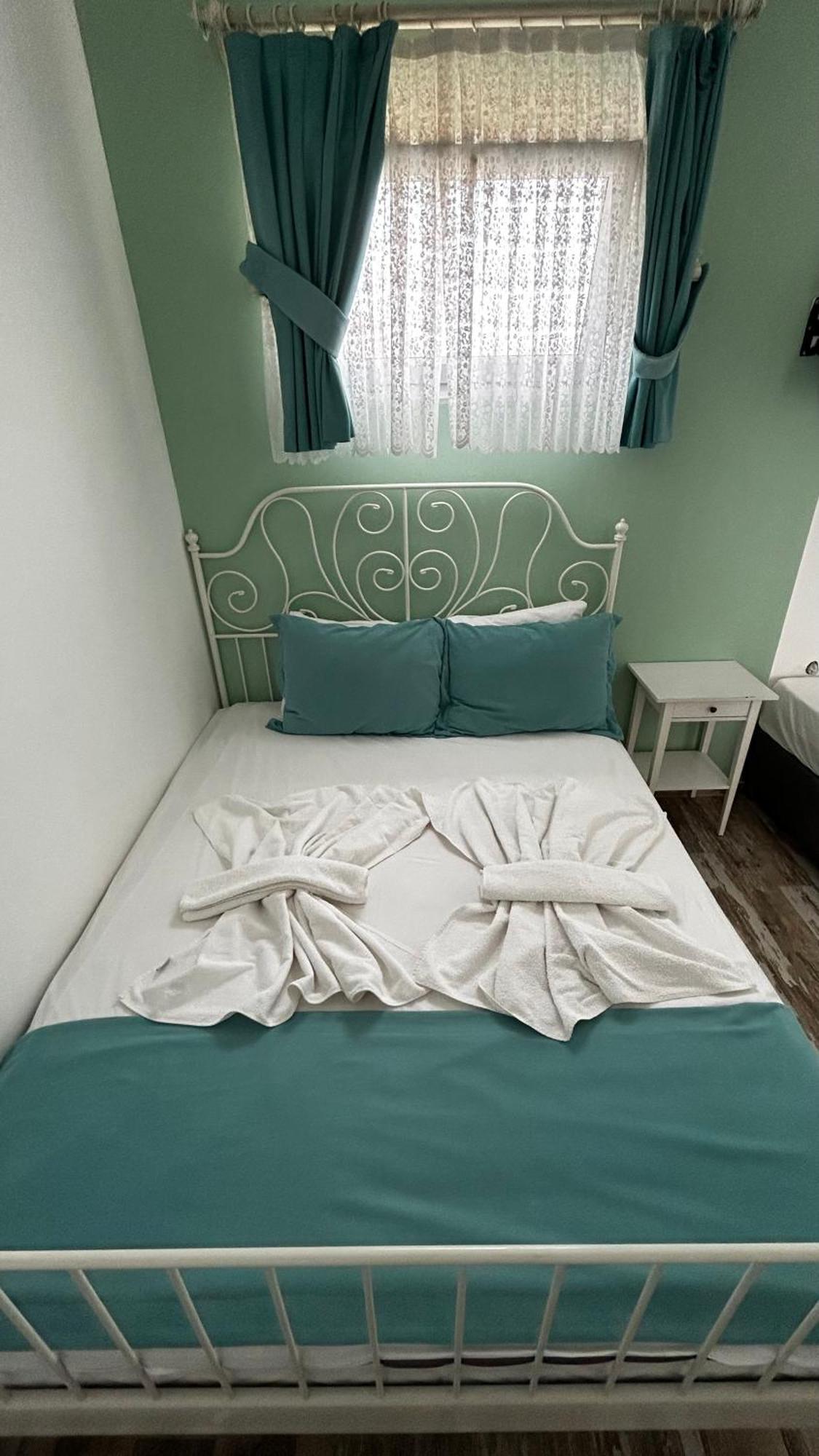 Maydanoz Otel Фоча Екстериор снимка